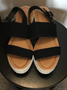 American Eagle Outfitters Black and Tan Espadrille Sandals with Ankle Buckle
